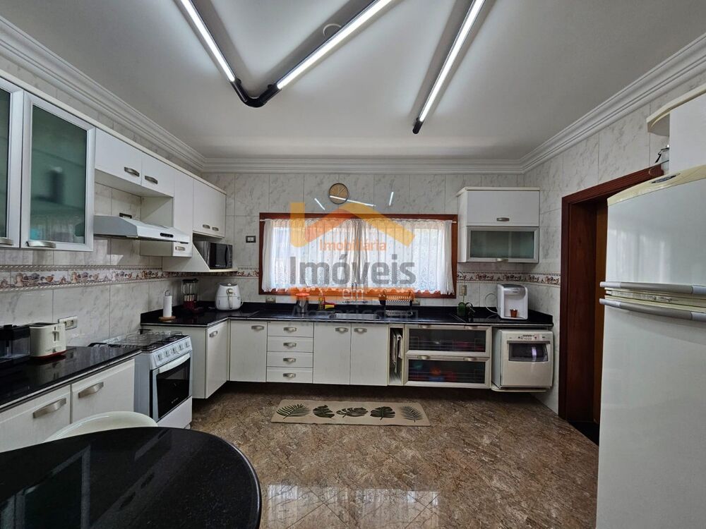 Casa, 3 quartos, 180 m² - Foto 8