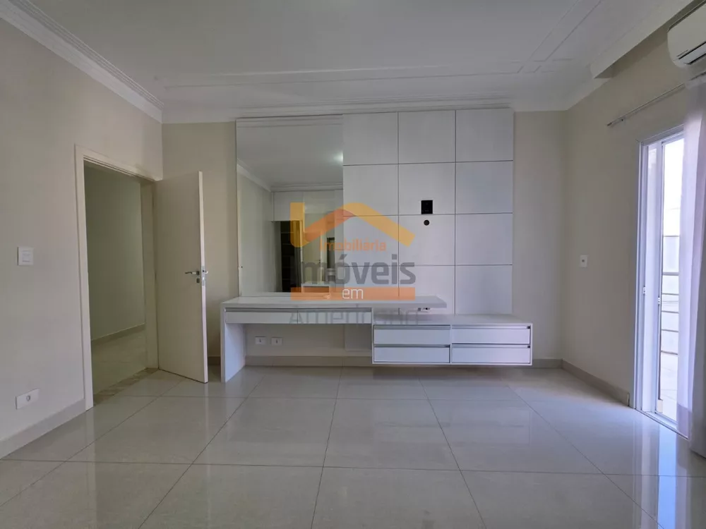 Casa, 4 quartos, 240 m² - Foto 22