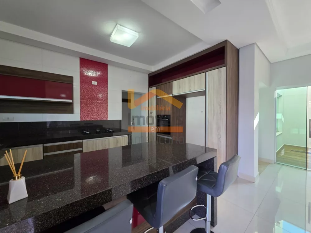 Casa, 4 quartos, 240 m² - Foto 6