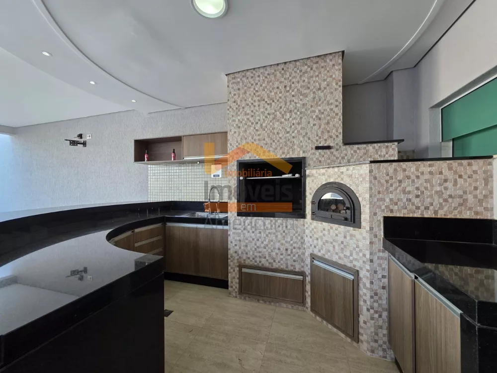 Casa, 4 quartos, 240 m² - Foto 4