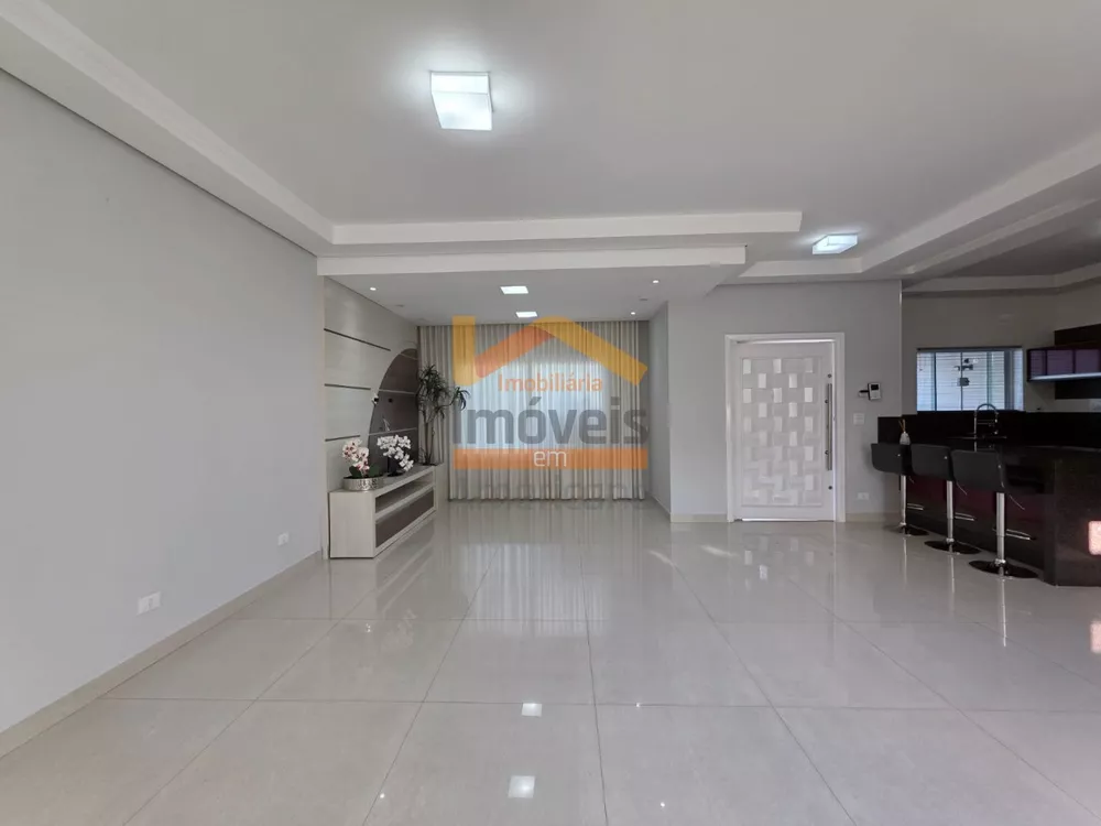 Casa, 4 quartos, 240 m² - Foto 10