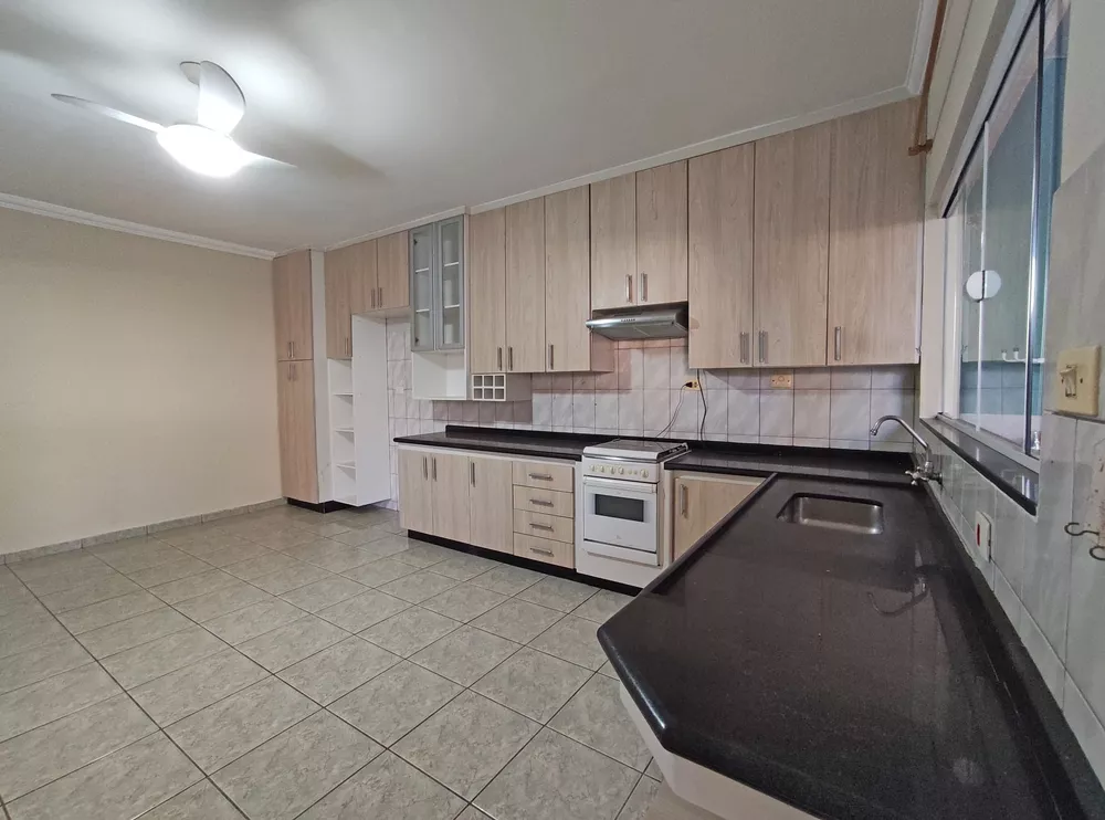 Casa, 4 quartos, 160 m² - Foto 3