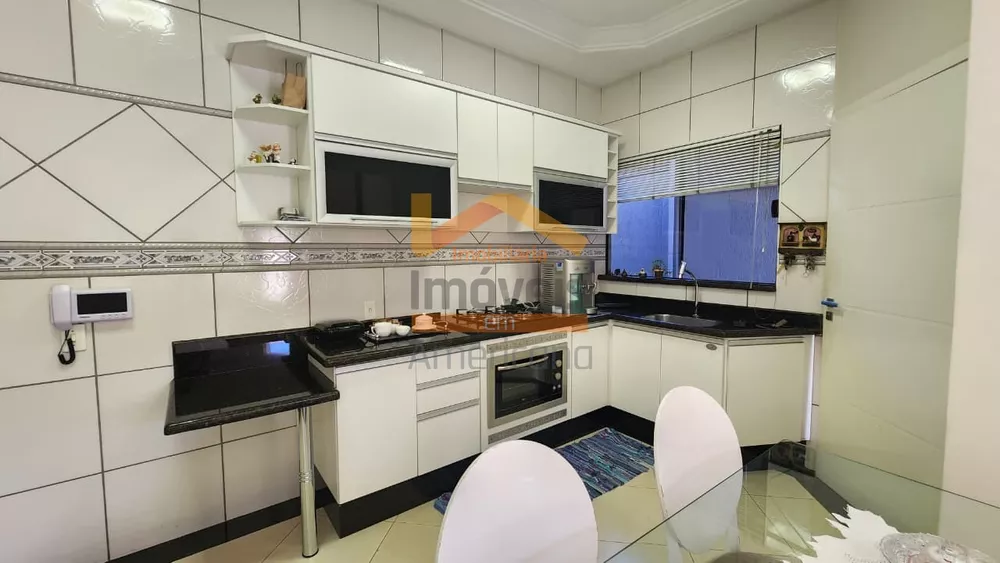 Casa, 3 quartos, 117 m² - Foto 1