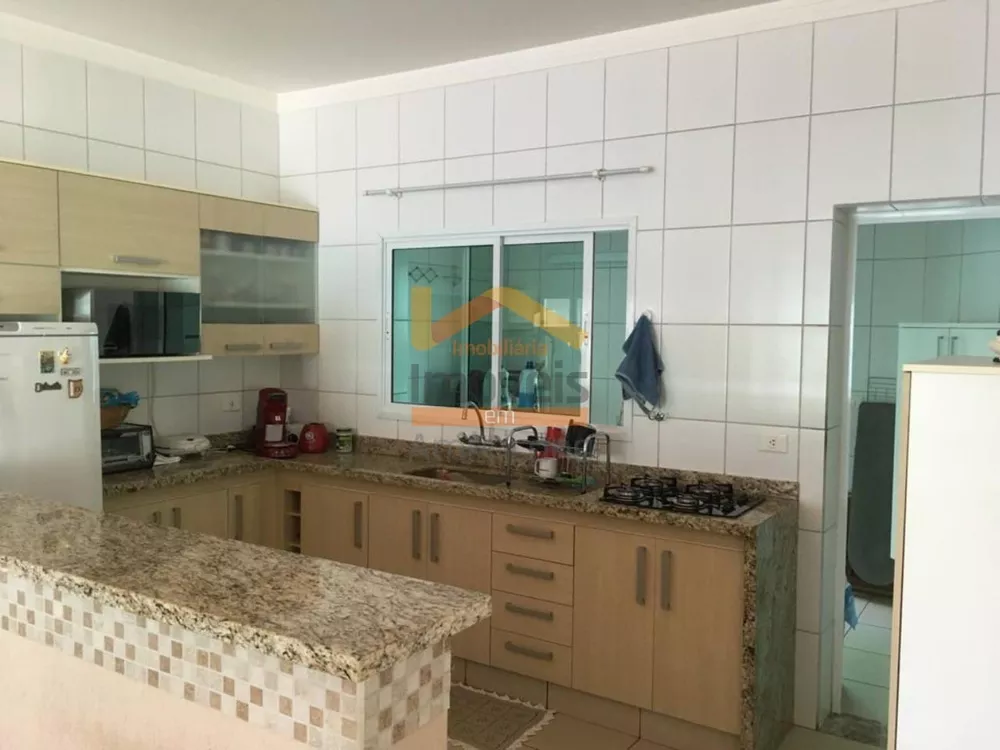 Casa, 3 quartos, 200 m² - Foto 10
