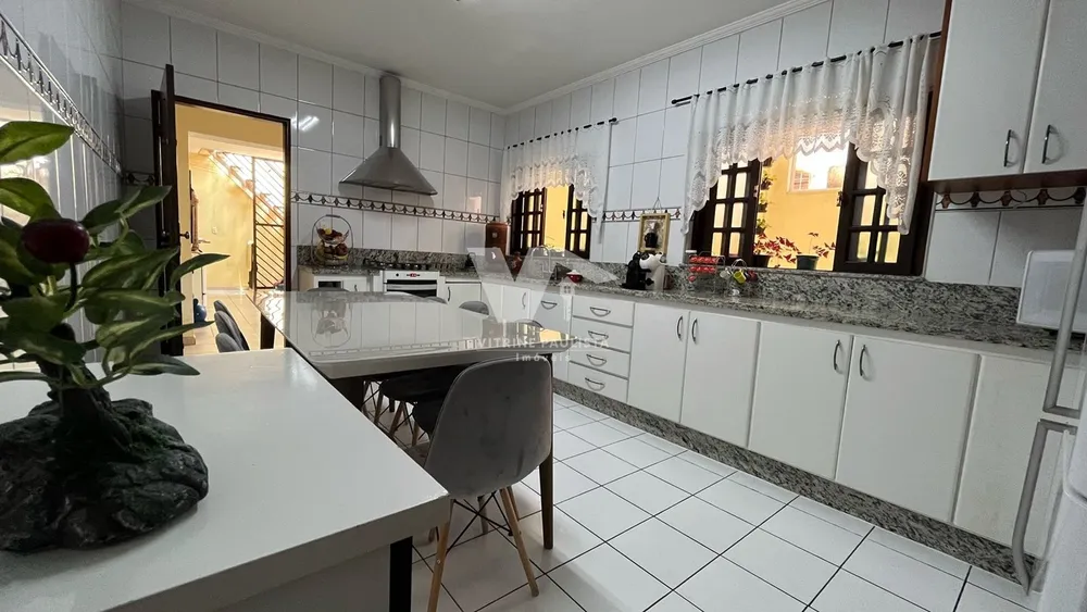 Casa, 4 quartos, 137 m² - Foto 5