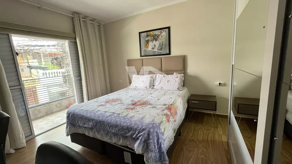 Casa à venda com 4 quartos, 137m² - Foto 1