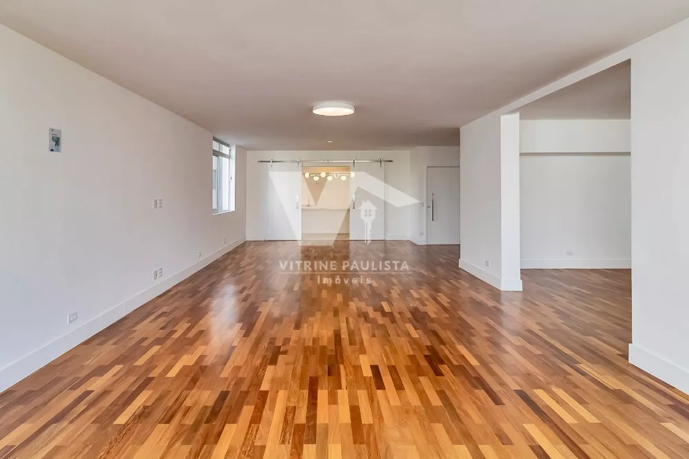 Apartamento à venda com 3 quartos, 270m² - Foto 1