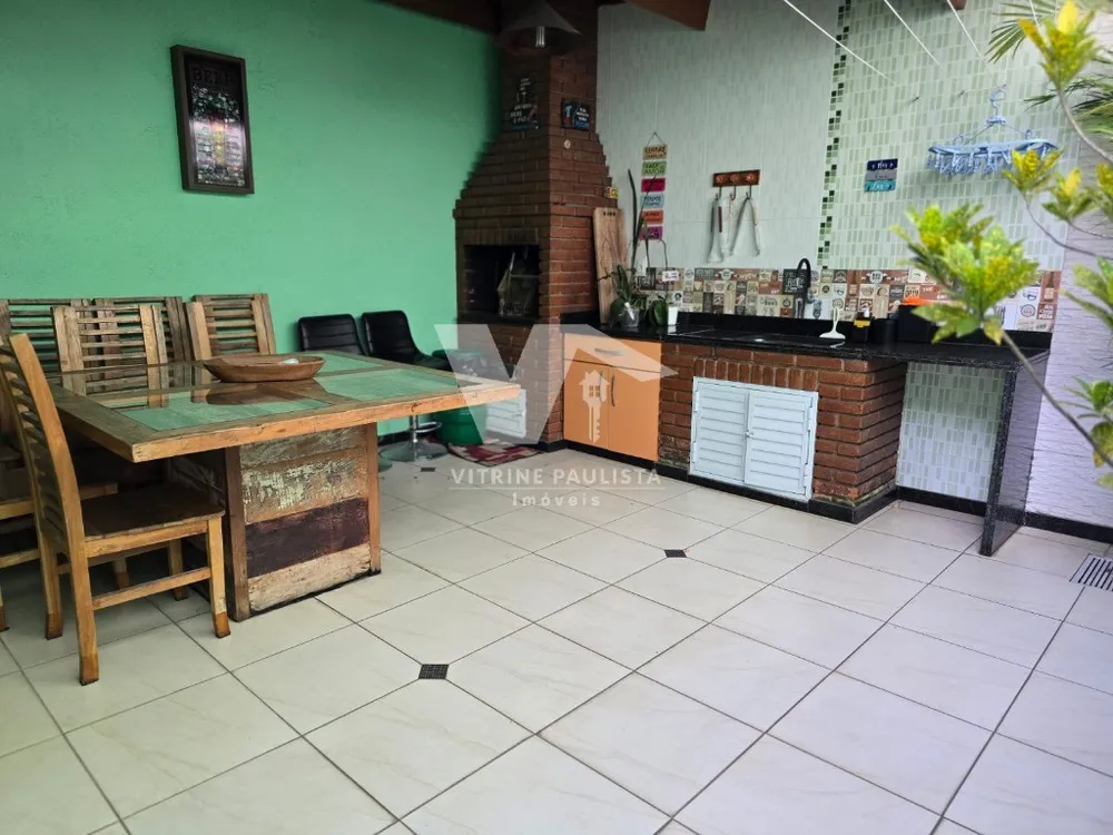 Casa, 4 quartos, 217 m² - Foto 1