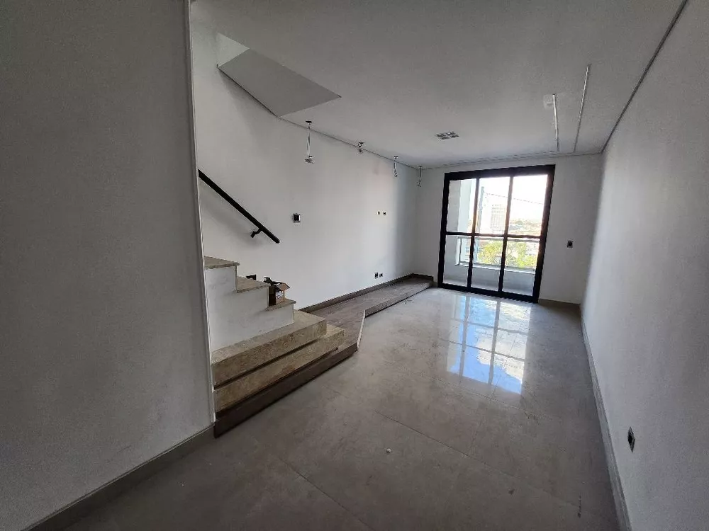 Casa à venda com 3 quartos, 140m² - Foto 1