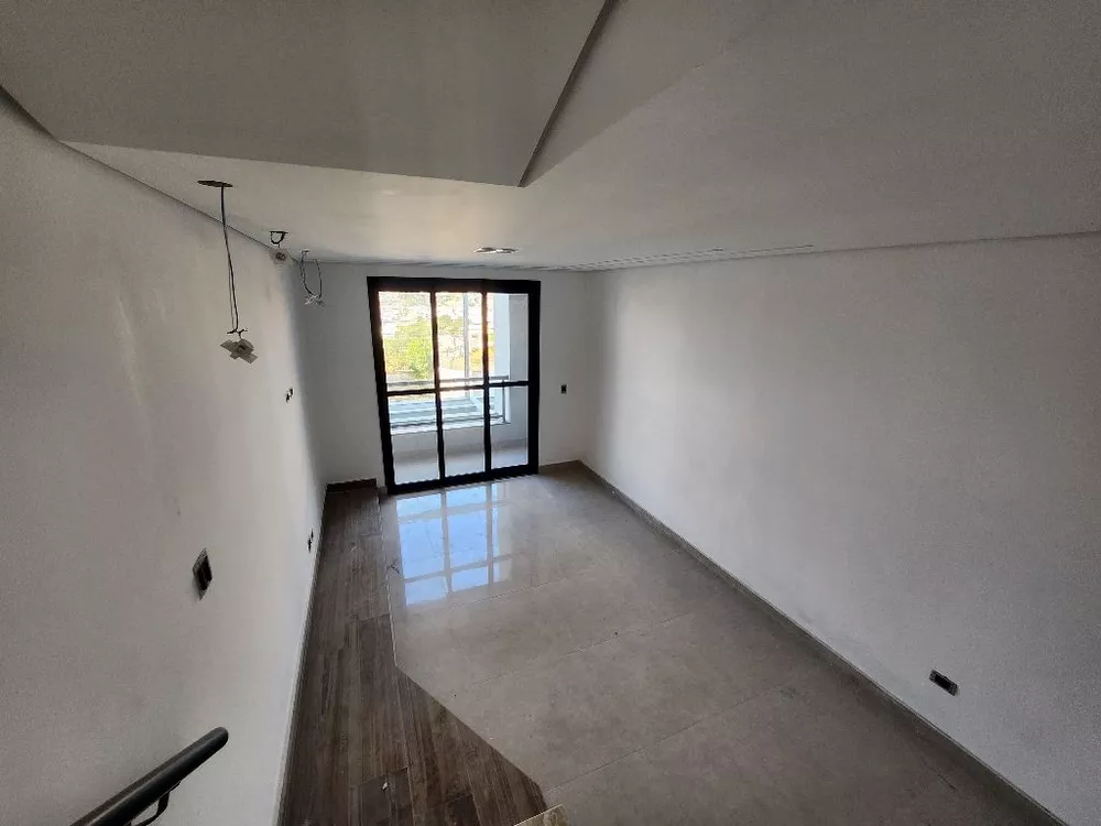 Casa à venda com 3 quartos, 140m² - Foto 4