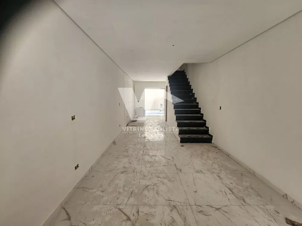 Casa à venda com 3 quartos, 120m² - Foto 1