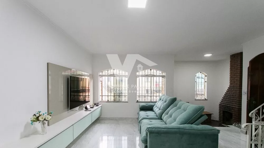 Casa à venda com 3 quartos, 285m² - Foto 4