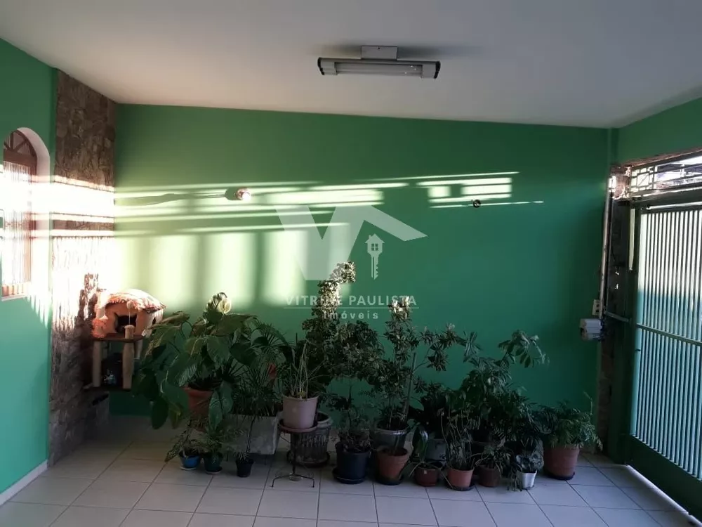 Casa à venda com 3 quartos, 220m² - Foto 3