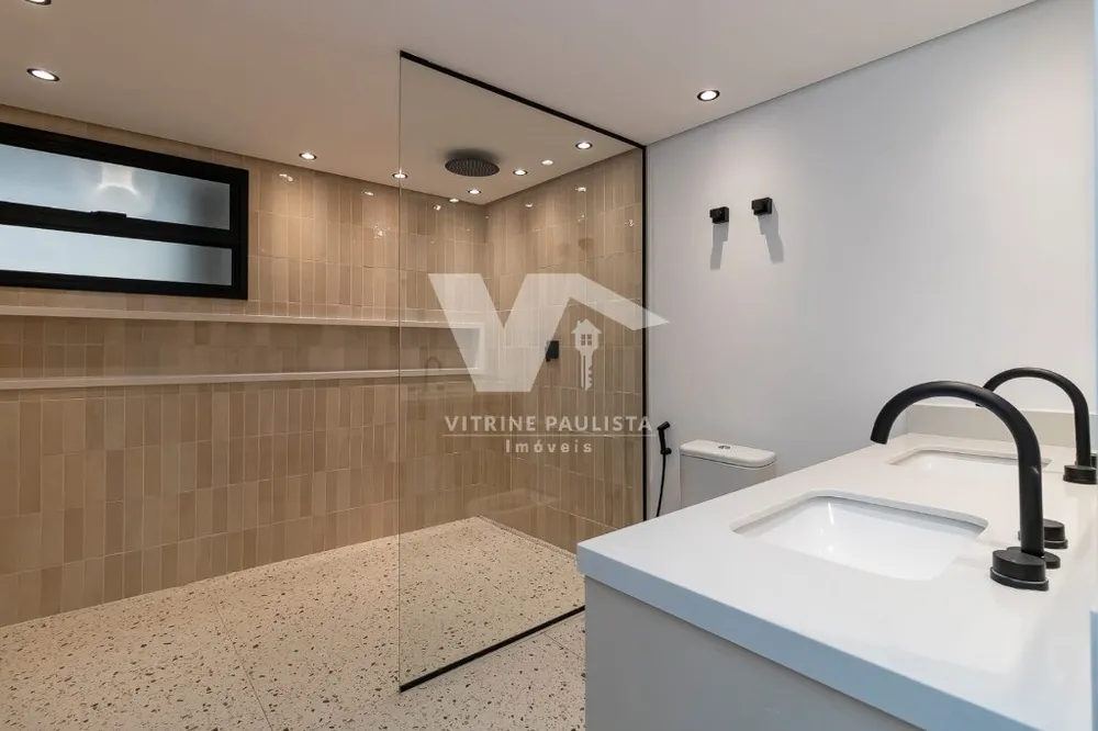 Apartamento, 3 quartos, 220 m² - Foto 1