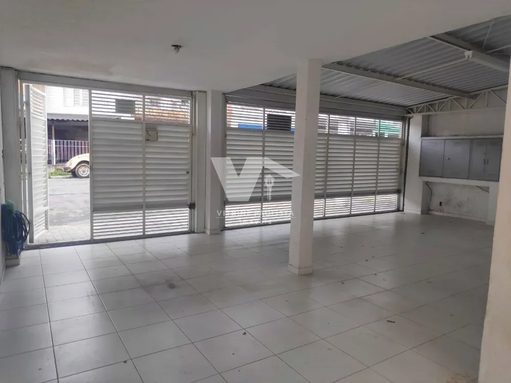 Casa, 3 quartos, 238 m² - Foto 1