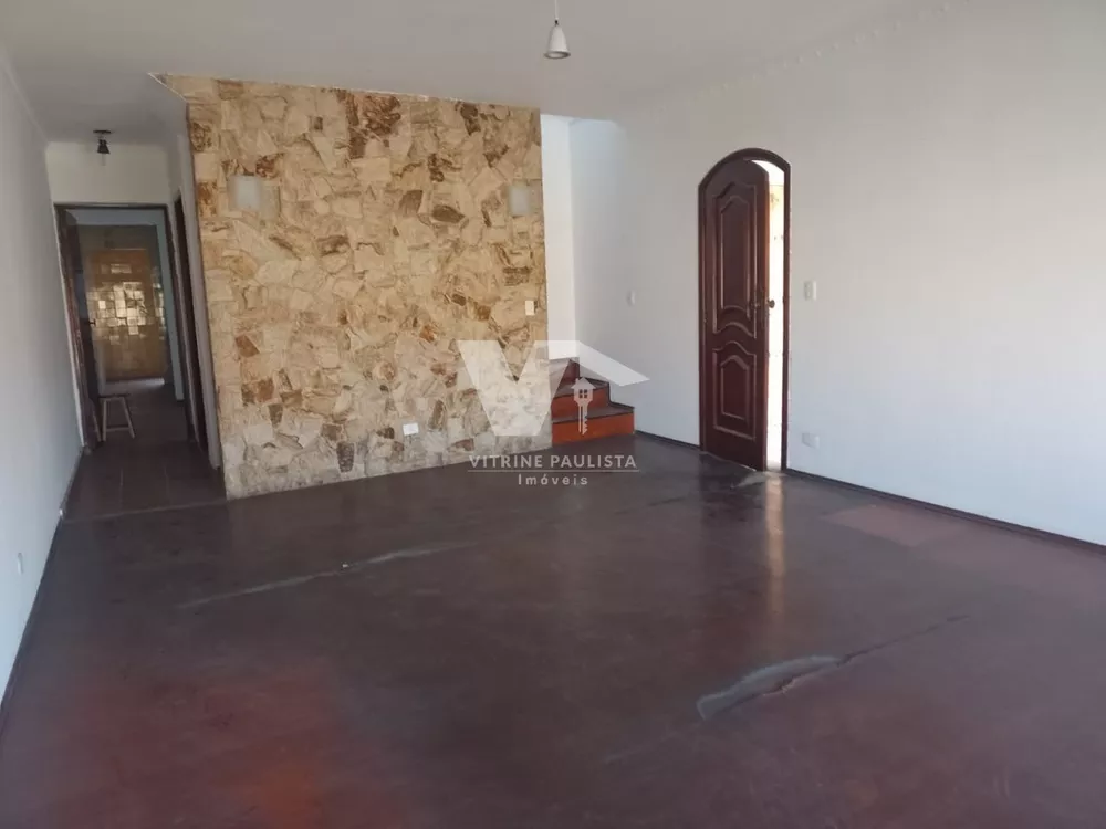 Casa à venda com 3 quartos, 196m² - Foto 2