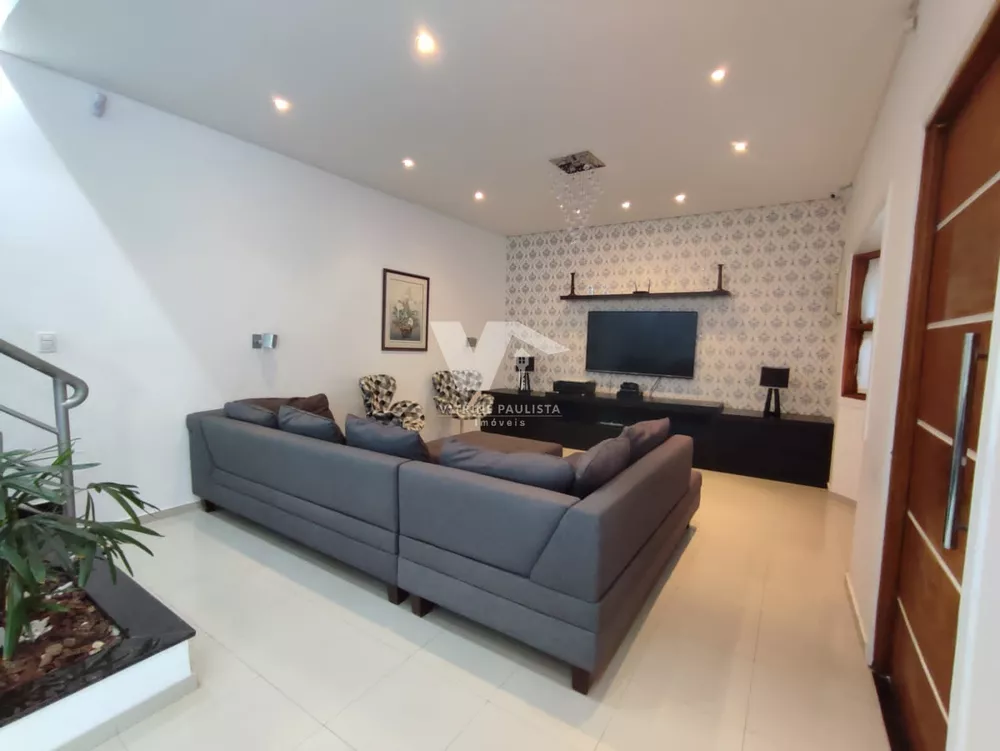 Casa à venda com 4 quartos, 220m² - Foto 2