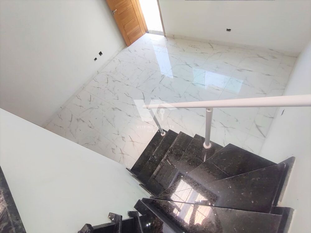 Casa à venda com 2 quartos, 94m² - Foto 3