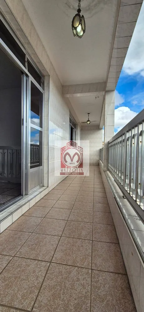 Sobrado, 3 quartos, 434 m² - Foto 1