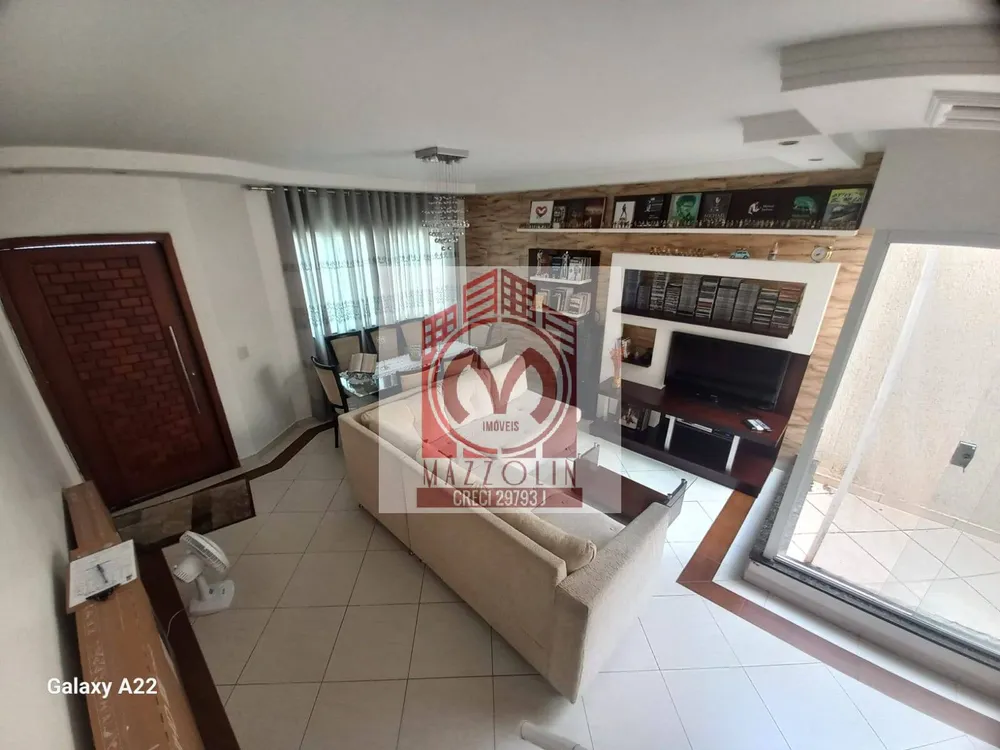 Sobrado, 3 quartos, 218 m² - Foto 2