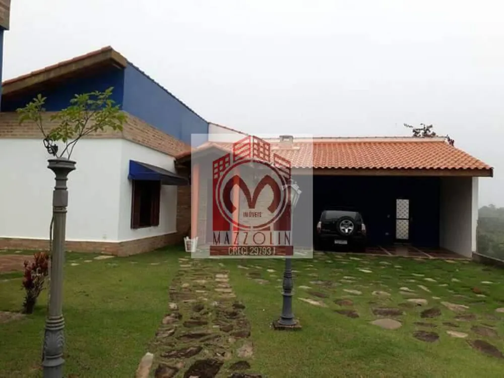 Chácara, 3 quartos, 1740 m² - Foto 1