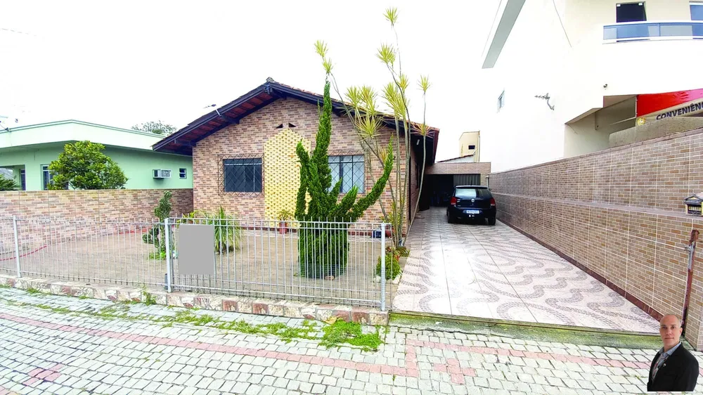 Casa, 3 quartos, 214 m² - Foto 1