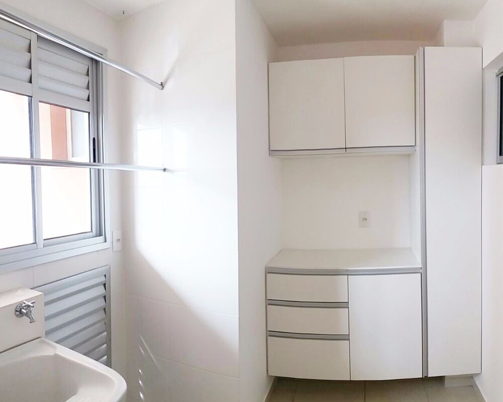 Apartamento à venda com 3 quartos, 114m² - Foto 2