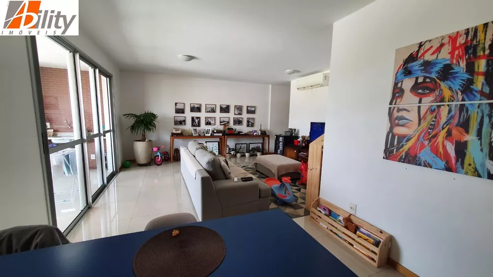 Apartamento à venda com 2 quartos, 115m² - Foto 1