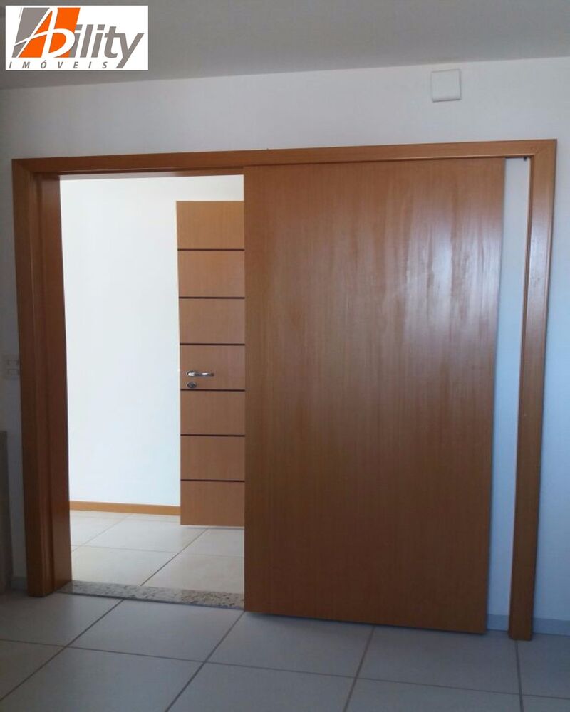 Apartamento à venda com 3 quartos, 114m² - Foto 2