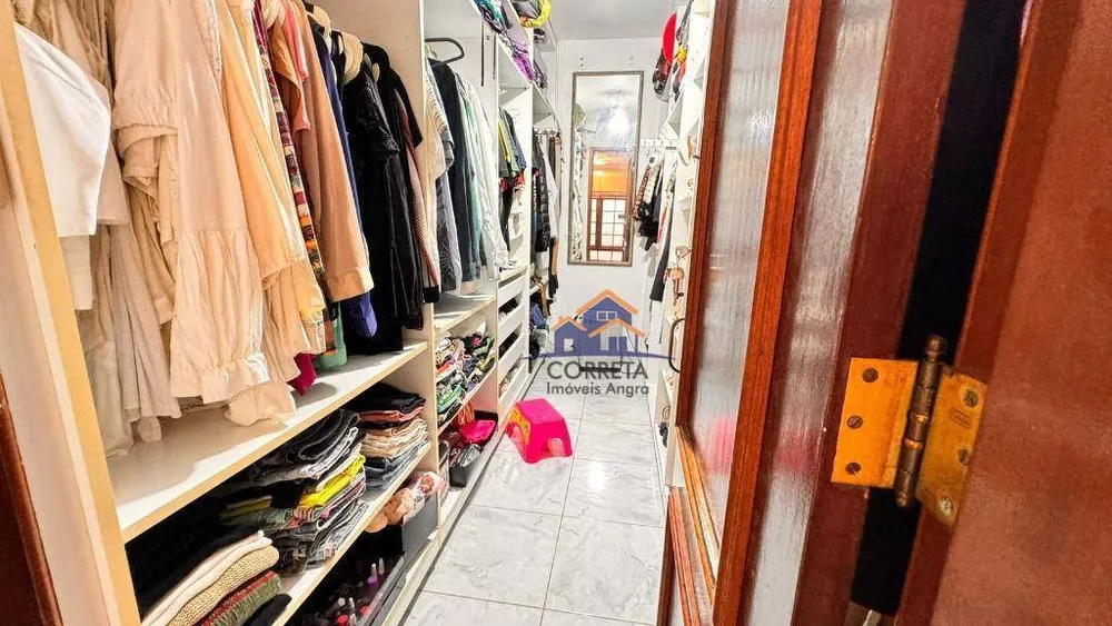Casa, 4 quartos, 243 m² - Foto 34