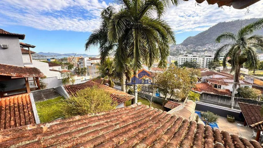 Casa, 4 quartos, 243 m² - Foto 11