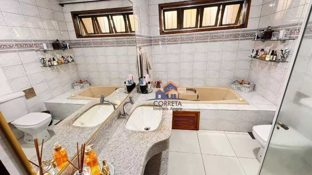 Casa, 4 quartos, 243 m² - Foto 35
