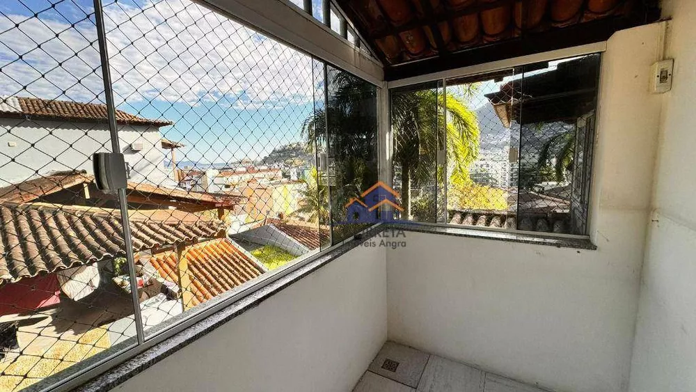 Casa, 4 quartos, 243 m² - Foto 1