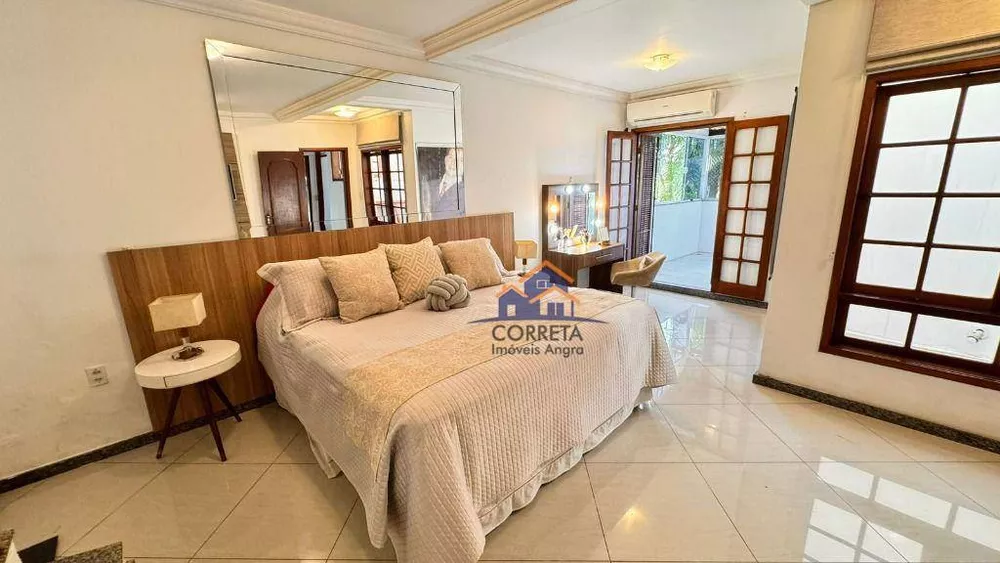 Casa, 4 quartos, 243 m² - Foto 2