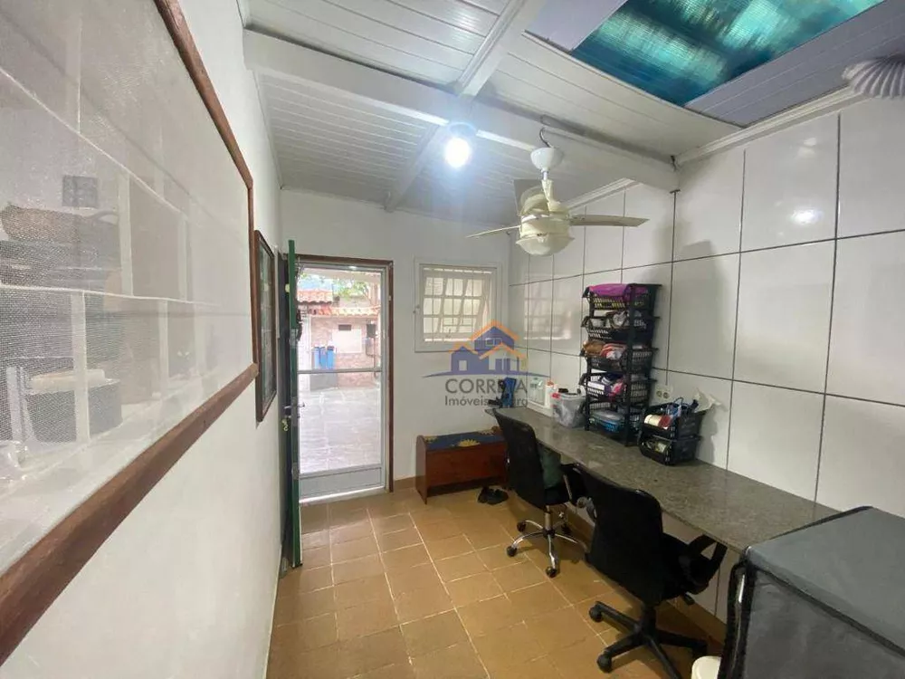 Casa, 3 quartos, 214 m² - Foto 21