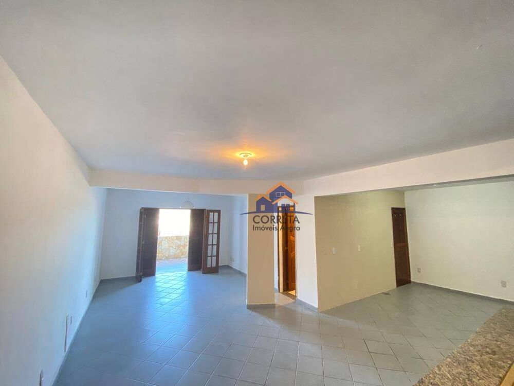 Casa à venda com 4 quartos, 296m² - Foto 3