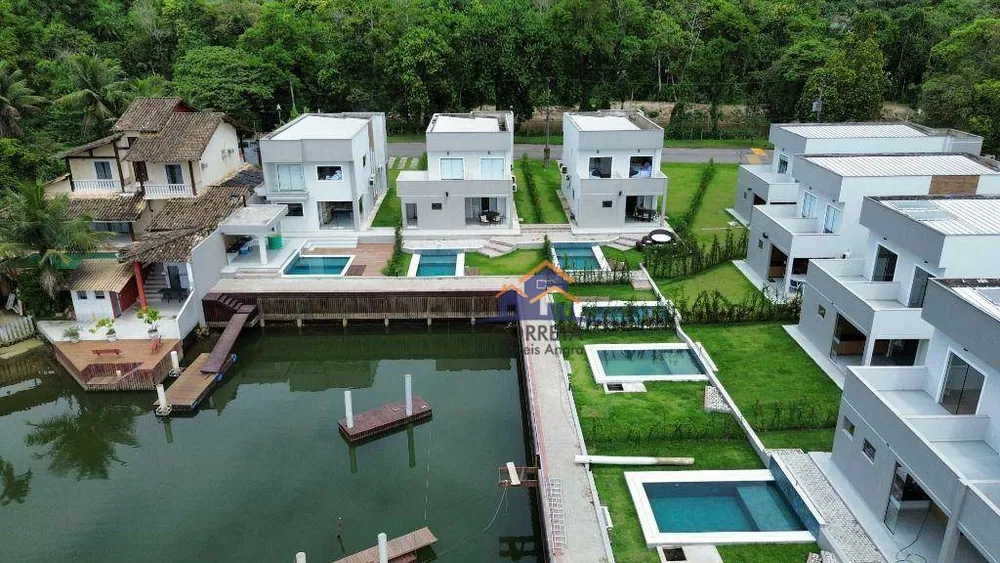 Casa, 4 quartos, 188 m² - Foto 1