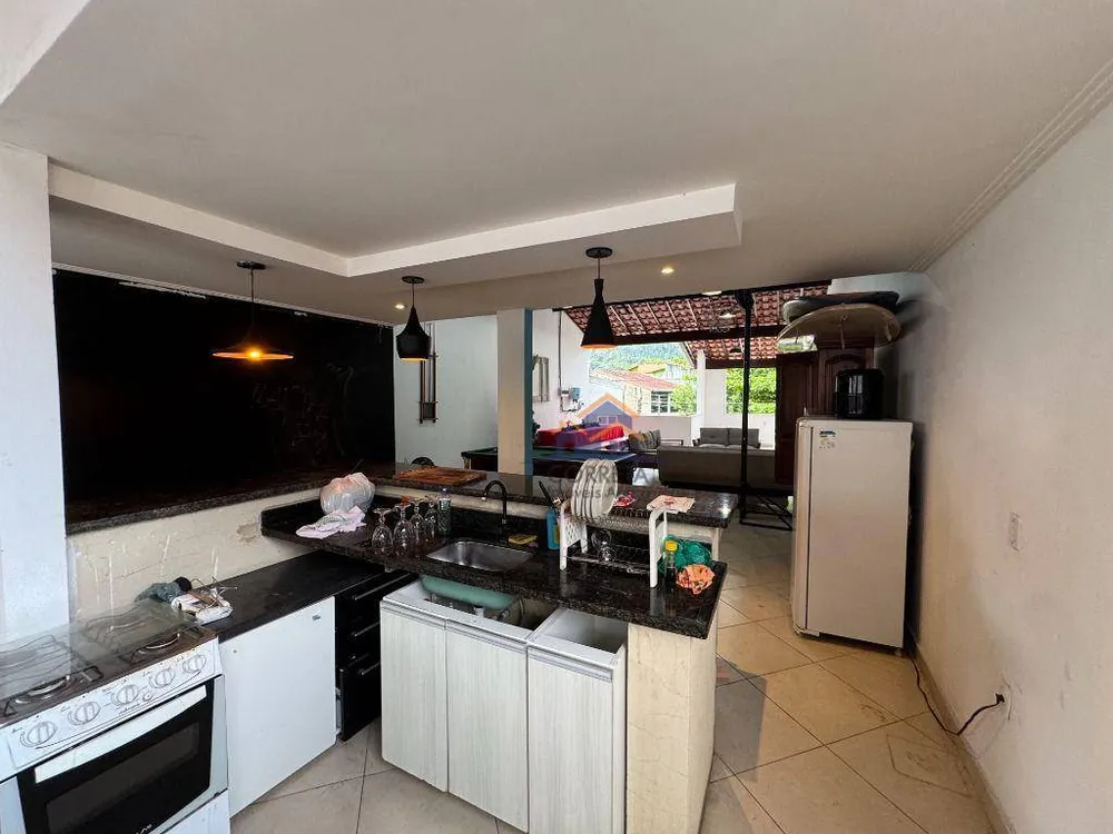 Casa, 3 quartos, 200 m² - Foto 11