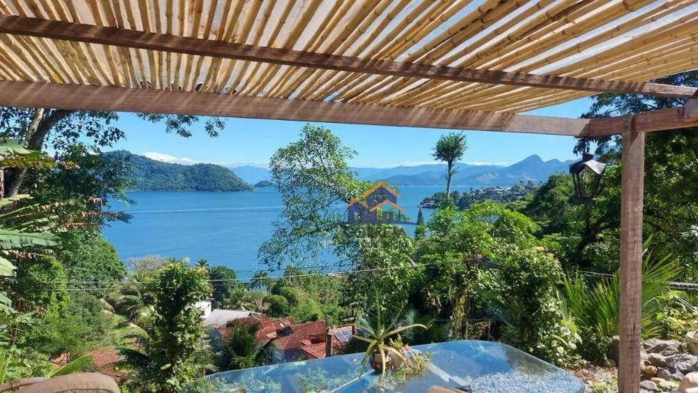 Casa, 4 quartos, 200 m² - Foto 1