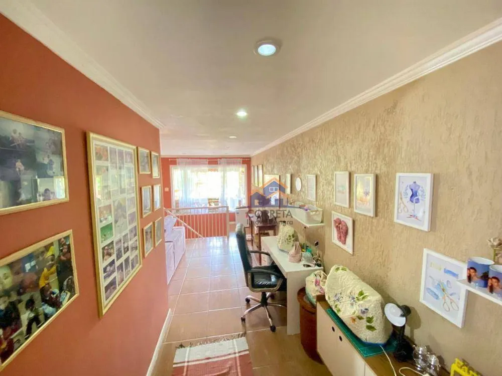 Casa, 3 quartos, 219 m² - Foto 4