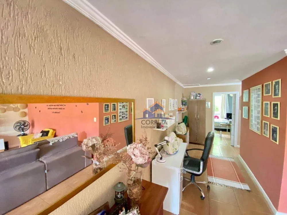 Casa, 3 quartos, 219 m² - Foto 2
