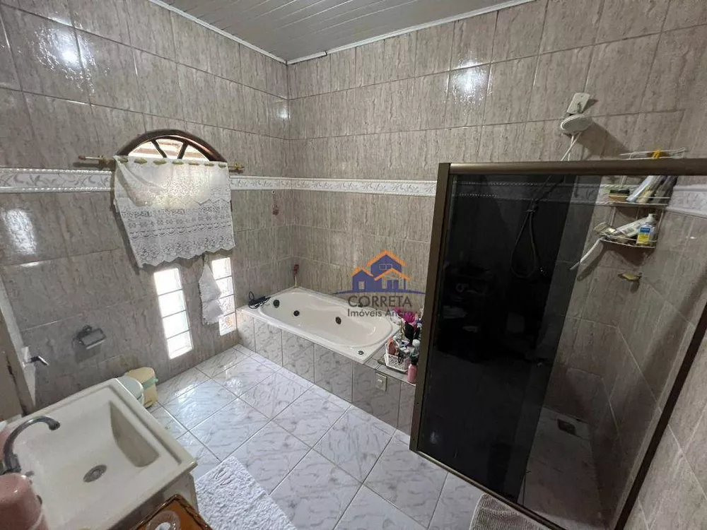 Casa, 3 quartos, 222 m² - Foto 13