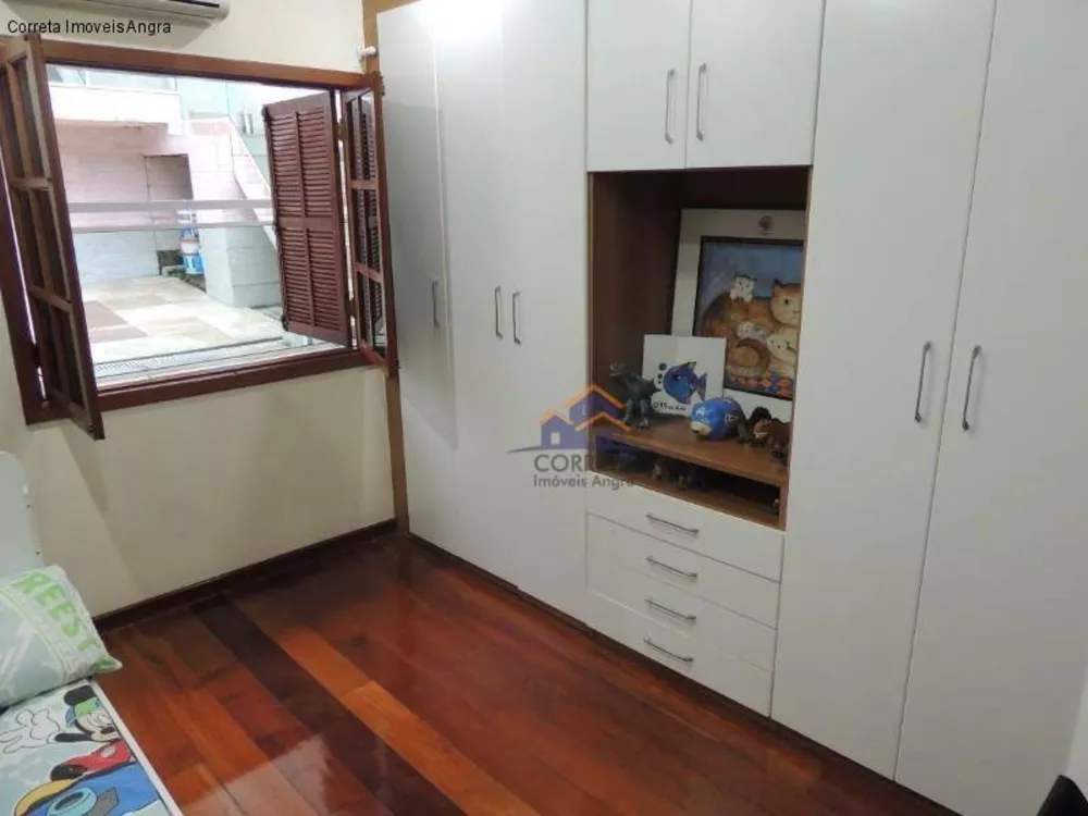 Casa, 4 quartos, 240 m² - Foto 22