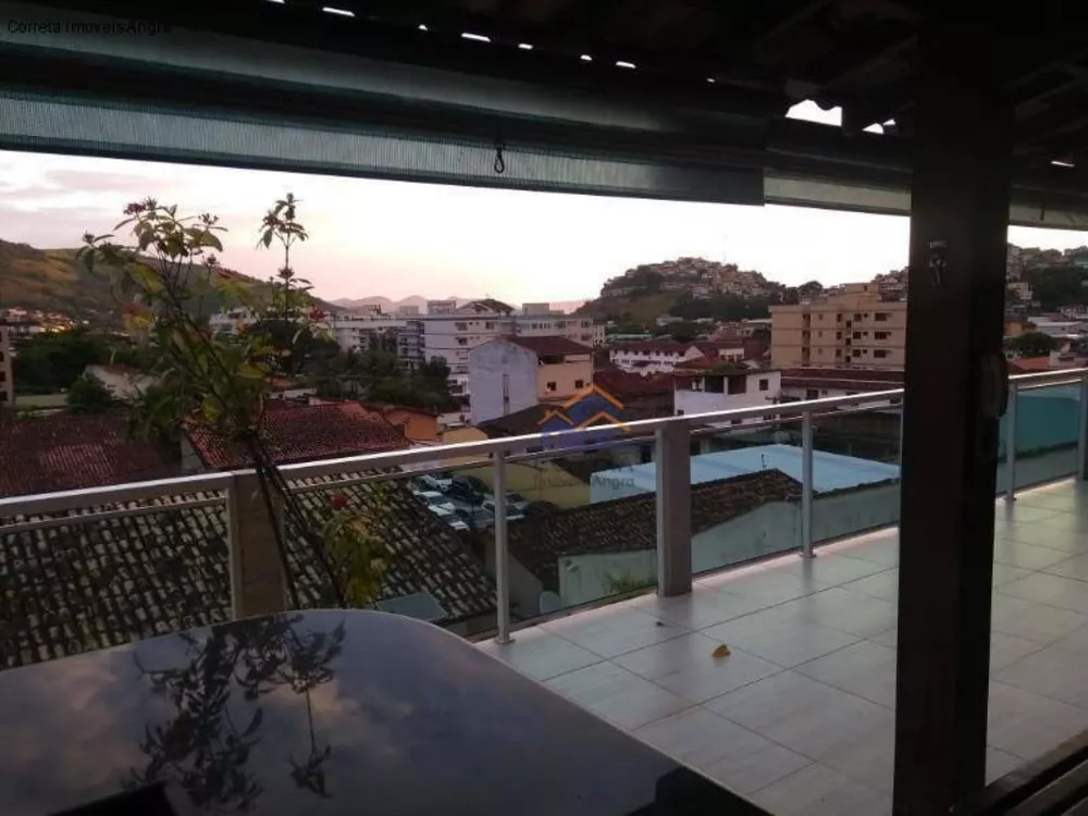 Casa, 4 quartos, 240 m² - Foto 35