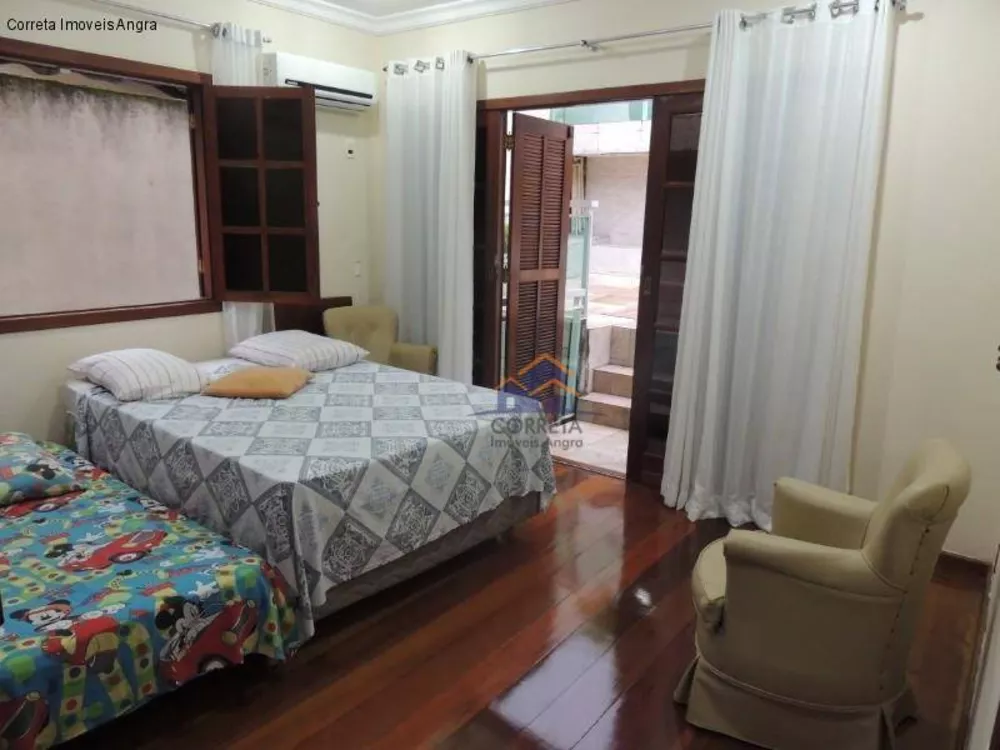 Casa, 4 quartos, 240 m² - Foto 28