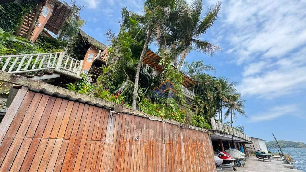 Casa, 4 quartos, 252 m² - Foto 13