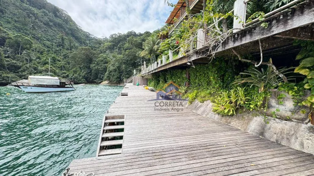 Casa, 4 quartos, 252 m² - Foto 1