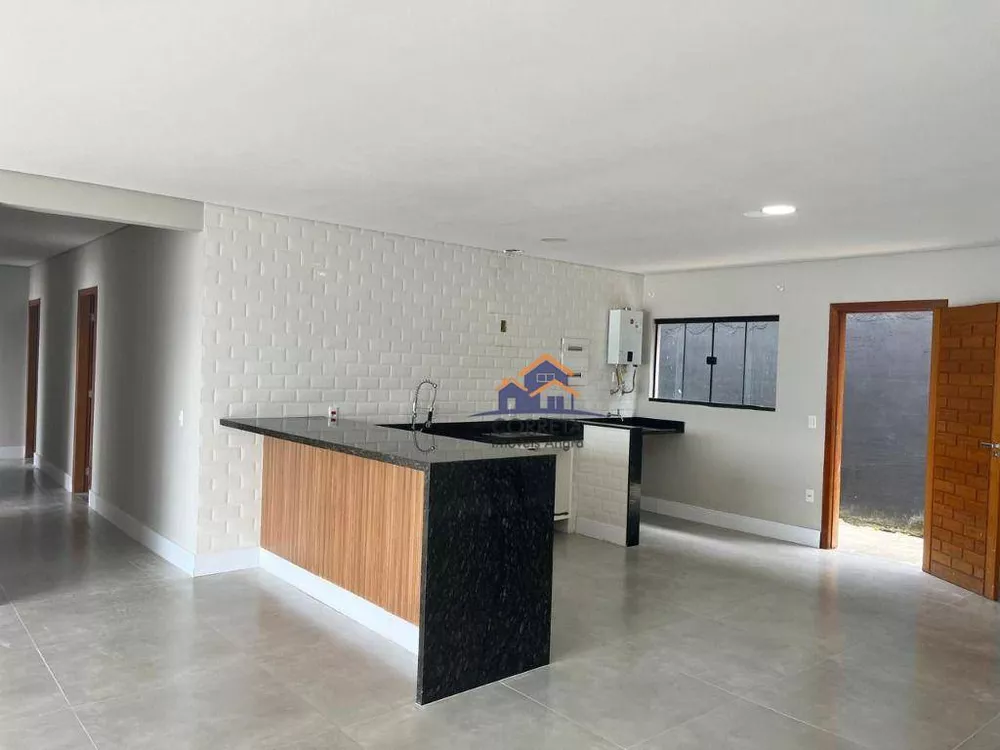 Casa, 4 quartos, 240 m² - Foto 11