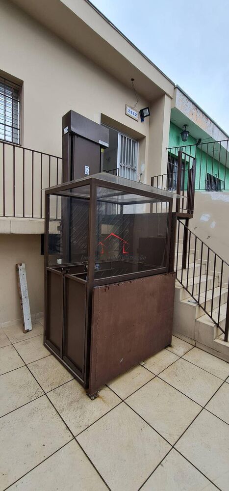 Casa para alugar com 2 quartos, 120m² - Foto 7