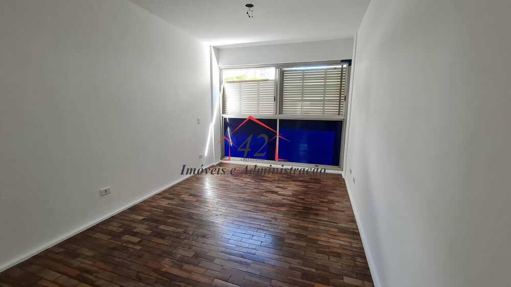 Apartamento para alugar com 3 quartos, 144m² - Foto 3